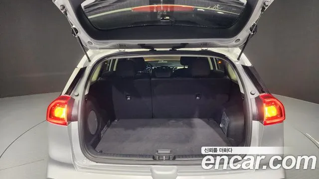 Kia Niro EV id 2801885 из Кореи 11