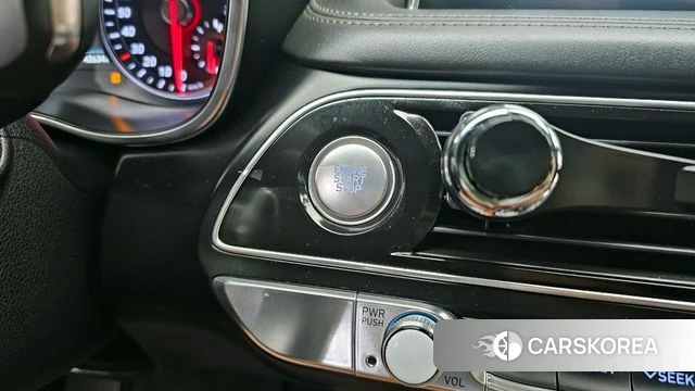 Genesis G70 id 4225356 из Кореи 11