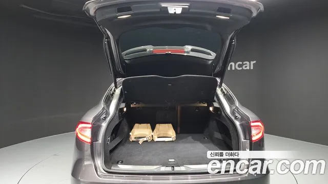 Maserati Levante id 2301115 из Кореи 11