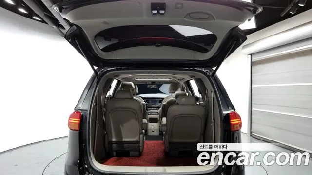 Kia All New Carnival id 2687778 из Кореи 11