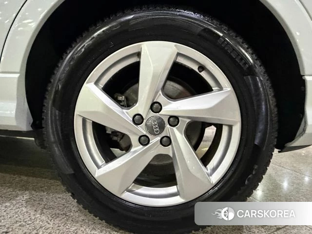 Audi Q3 (F3) id 4894872 из Кореи 11