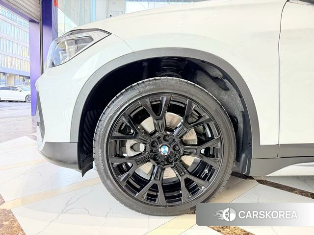 BMW X1 id 4272267 из Китая 11