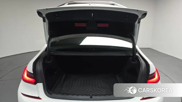 BMW 3 Series (G20) id 4225406 из Кореи 11