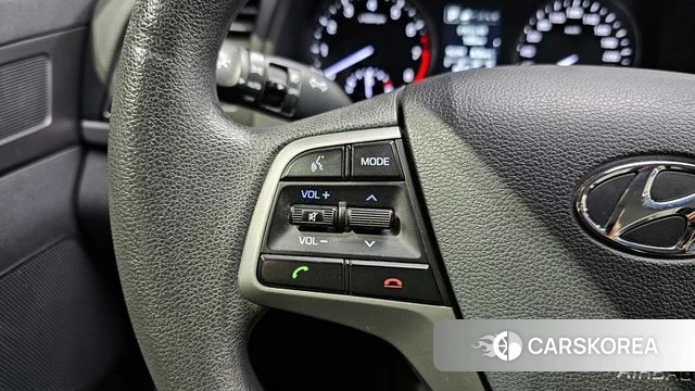 Hyundai Avante AD id 3846023 из Кореи 11