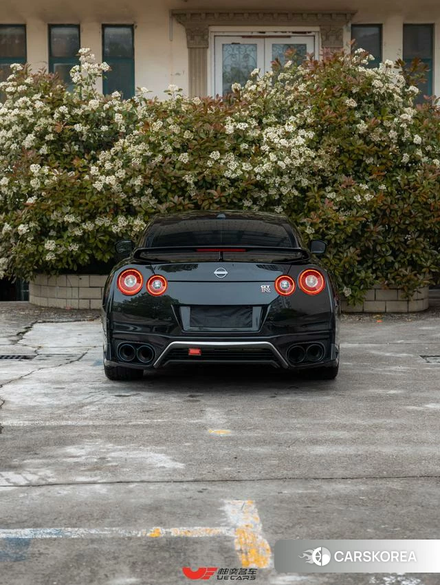 Nissan GT-R id 4336250 из Китая 11
