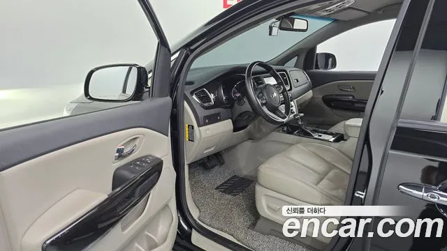 Kia The New Carnival id 2763288 из Кореи 11