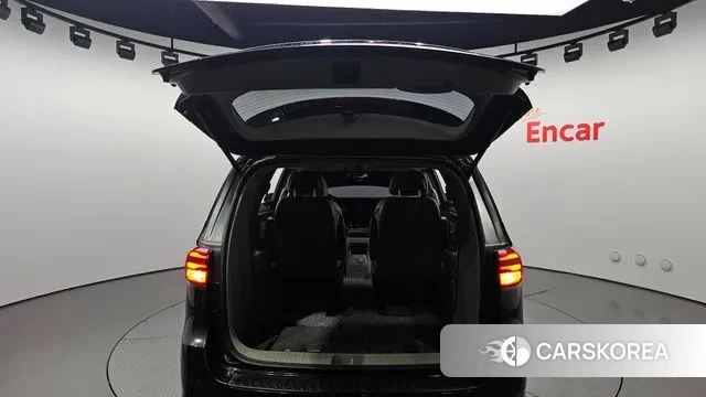 Kia The New Carnival id 2971139 из Кореи 11