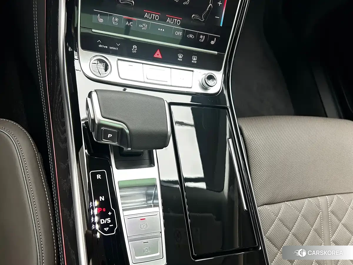 Audi A8 id 4599540 из Китая 11