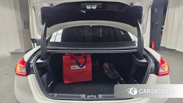 Maserati Ghibli id 3076529 из Кореи 11