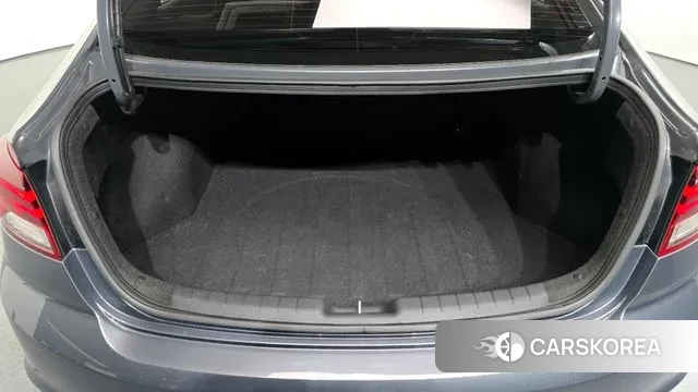 Hyundai The New Avante AD id 3514966 из Кореи 11