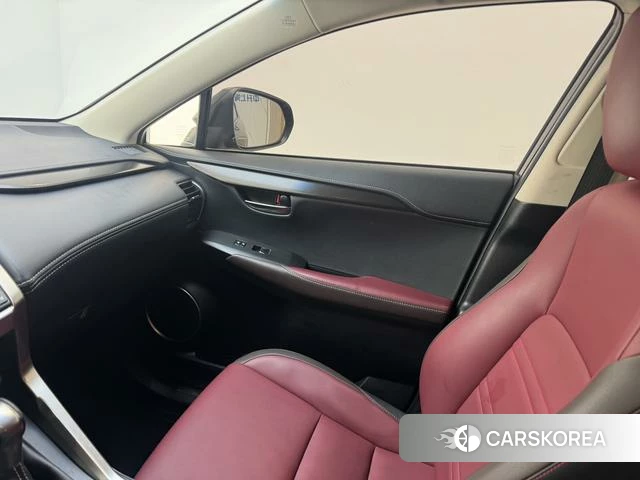 Lexus NX id 4210834 из Китая 11