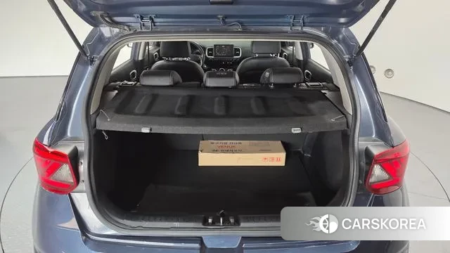 Hyundai Venue id 3681943 из Кореи 11