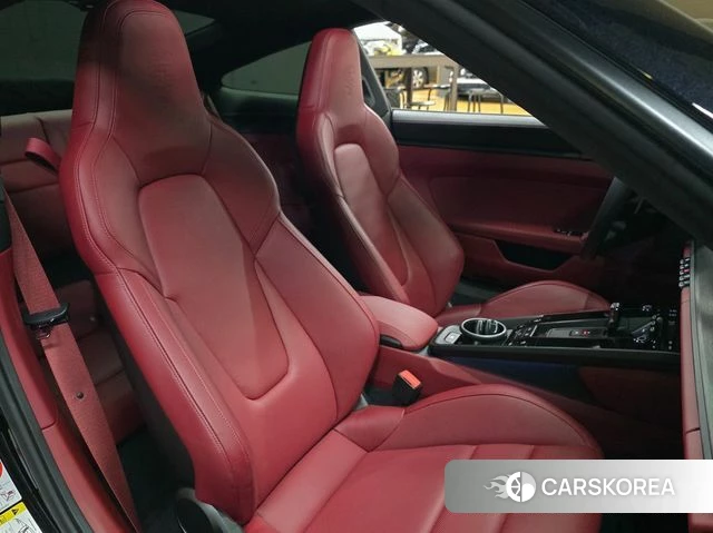 Porsche 911(992) id 4682430 из Кореи 11