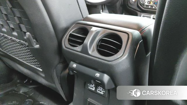 Jeep Gladiator (JT) id 3922873 из Кореи 11