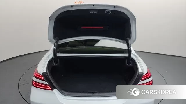 Genesis The New G70 id 3502978 из Кореи 11