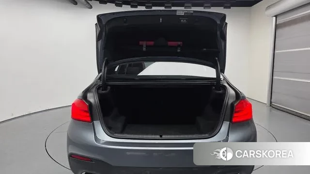 BMW 5 Series (G30) id 3535699 из Кореи 11