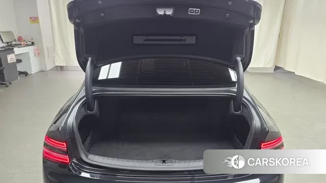 Genesis Electrified G80 (RG3) id 3659782 из Кореи 11