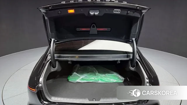 Hyundai Grandeur (GN7) id 3471799 из Кореи 11