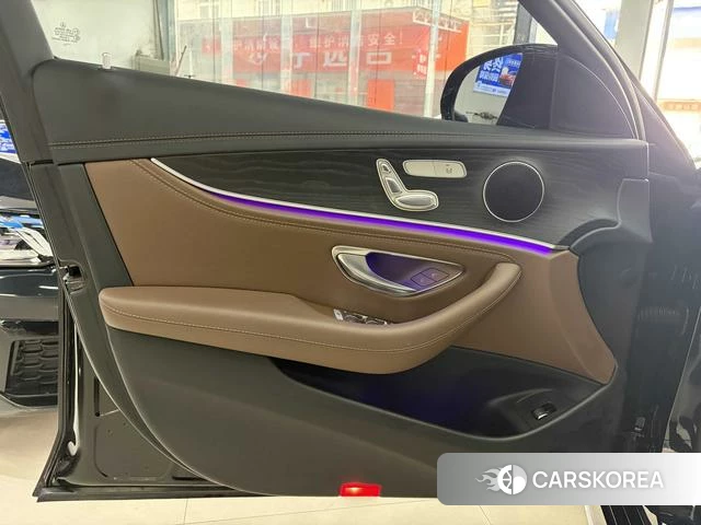 Mercedes-Benz E-class id 4272448 из Китая 11