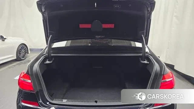 BMW 7 Series (G11) id 3076799 из Кореи 11