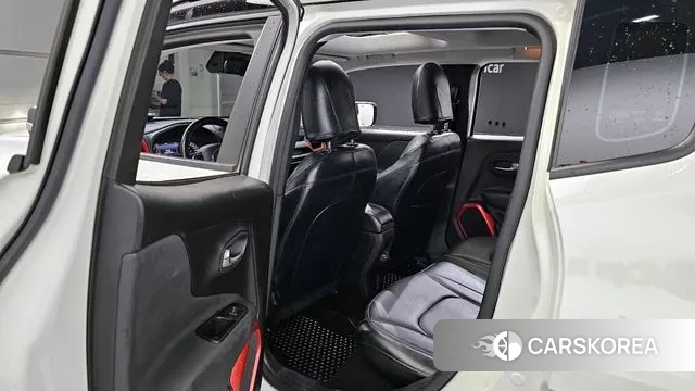 Jeep Renegade id 2941374 из Кореи 11