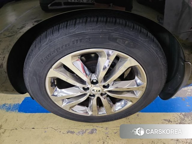 Kia All New Carnival id 4684613 из Кореи 11