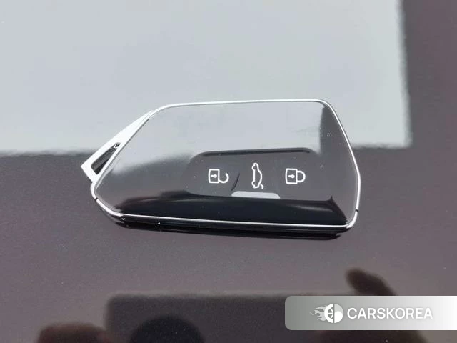 Volkswagen Magotan id 3993384 из Китая 11