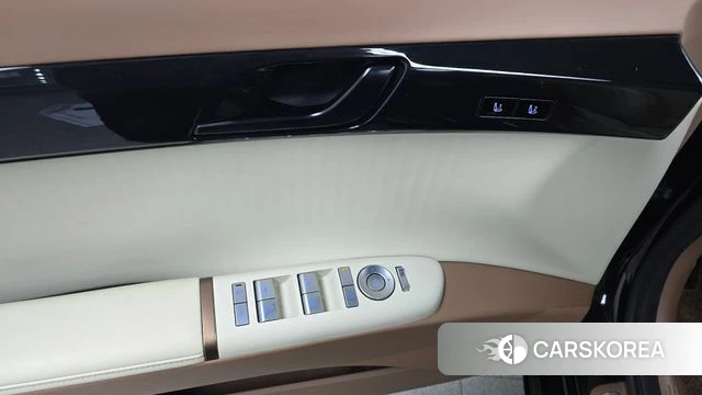 Hyundai Grandeur (GN7) id 4488796 из Кореи 11