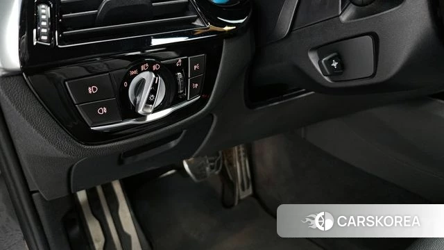 BMW 5 Series (G30) id 3886366 из Кореи 11