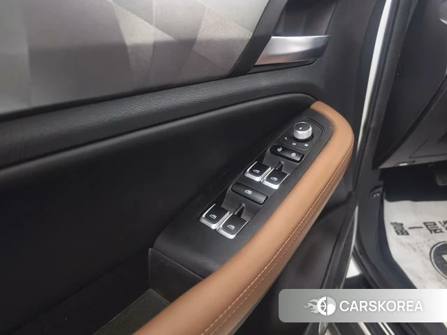 Geely Automobile Vision X6 id 4254109 из Китая 11
