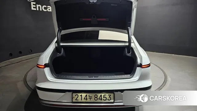 Hyundai Grandeur (GN7) id 3322031 из Кореи 11