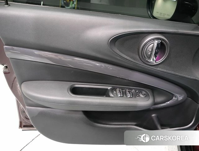 Mini Cooper SD Clubman id 4628728 из Кореи 11