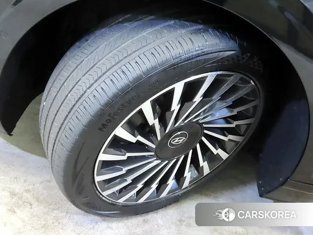 Hyundai Grandeur (GN7) id 3746060 из Кореи 11