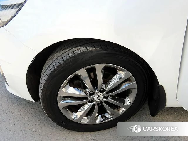 Kia All New Carnival id 3925147 из Кореи 11