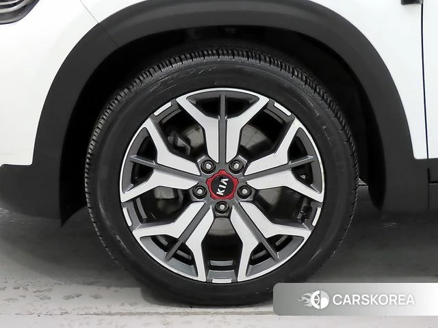 Kia Seltos id 4419728 из Кореи 11