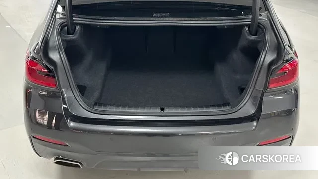 BMW 5 Series (G30) id 3654499 из Кореи 11