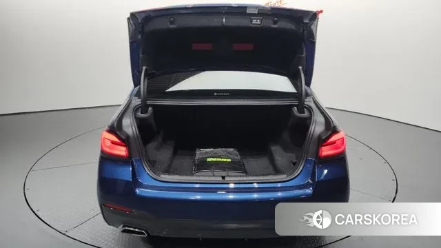 BMW 5 Series (G30) id 3601441 из Кореи 11