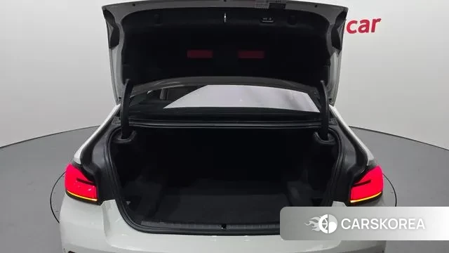 BMW 5 Series (G30) id 3428408 из Кореи 11