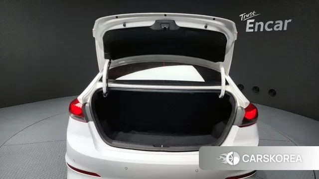 Hyundai Avante AD id 3239136 из Кореи 11