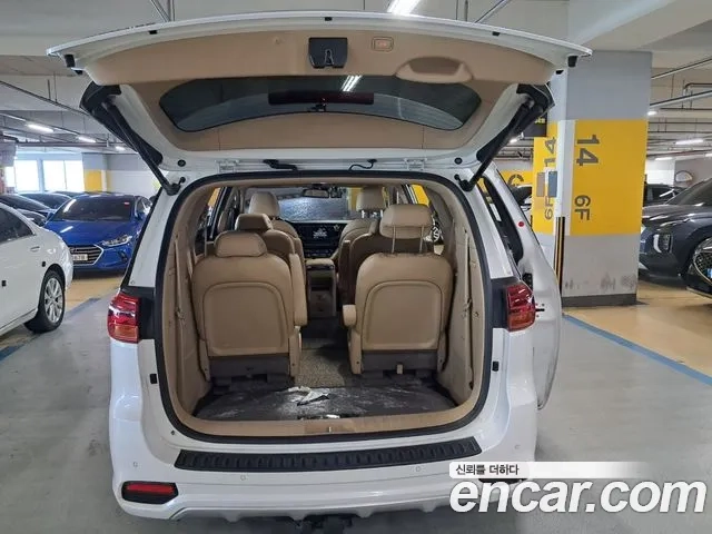 Kia The New Carnival id 2948648 из Кореи 11