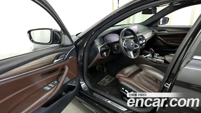 BMW 5 Series (G30) id 2699457 из Кореи 11