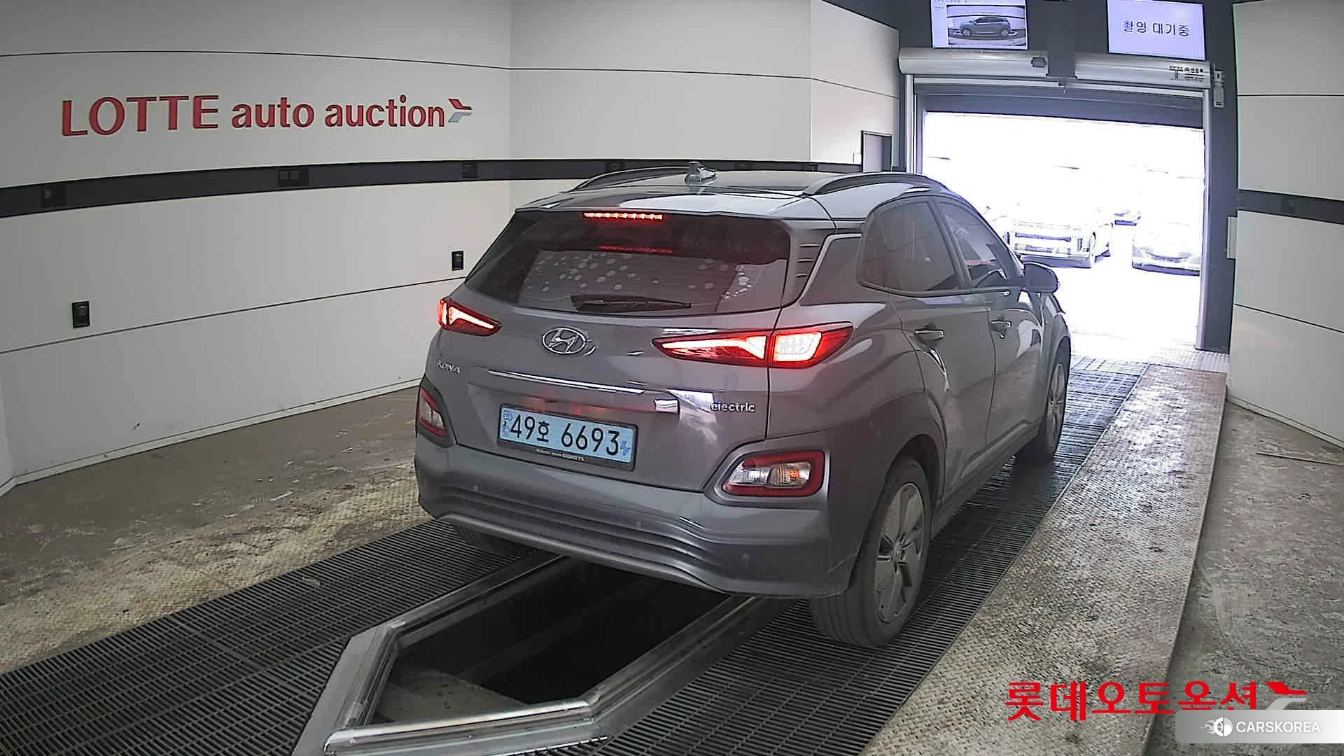 Hyundai KONA Electric id 3888321 из Кореи 11