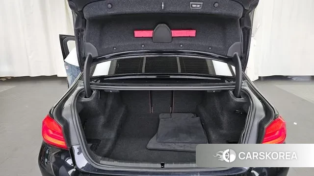 BMW 5 Series (G30) id 3134335 из Кореи 11