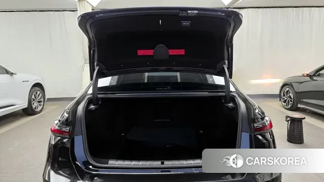 BMW 7 Series (G70) id 3599606 из Кореи 11