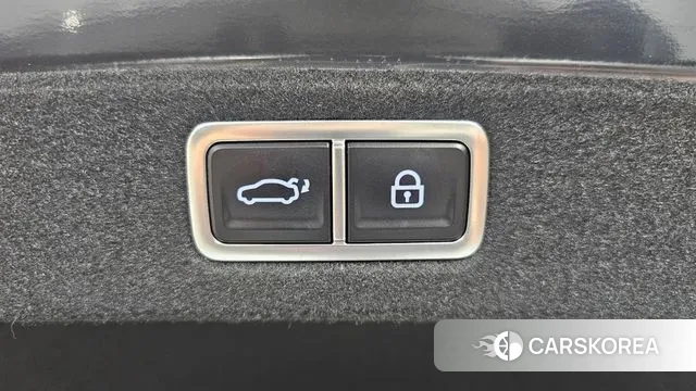 Hyundai Grandeur (GN7) id 2915242 из Кореи 11