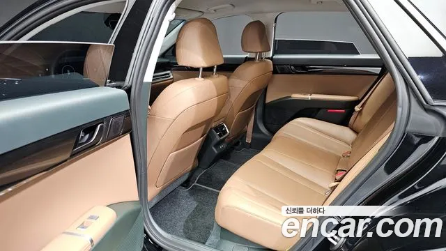 Hyundai Grandeur (GN7) id 2656543 из Кореи 11