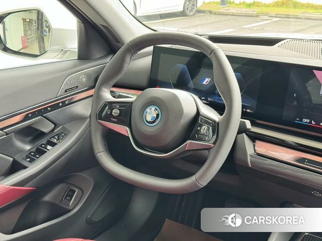 BMW i5 id 4278361 из Китая 11