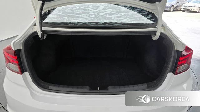 Hyundai The New Avante AD id 4520671 из Кореи 11