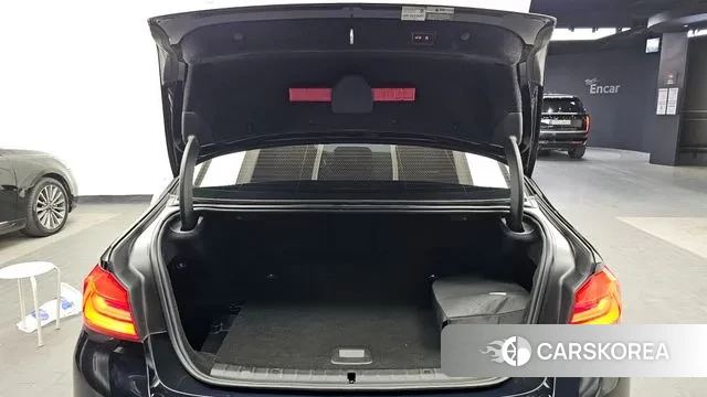 BMW 5 Series (G30) id 3556896 из Кореи 11