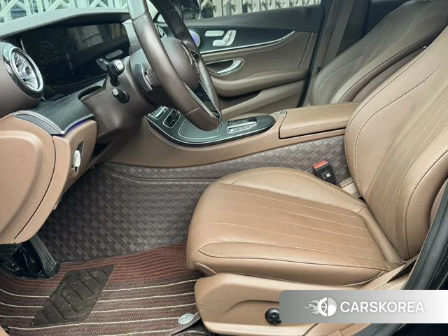 Mercedes-Benz E-class id 4215155 из Китая 11